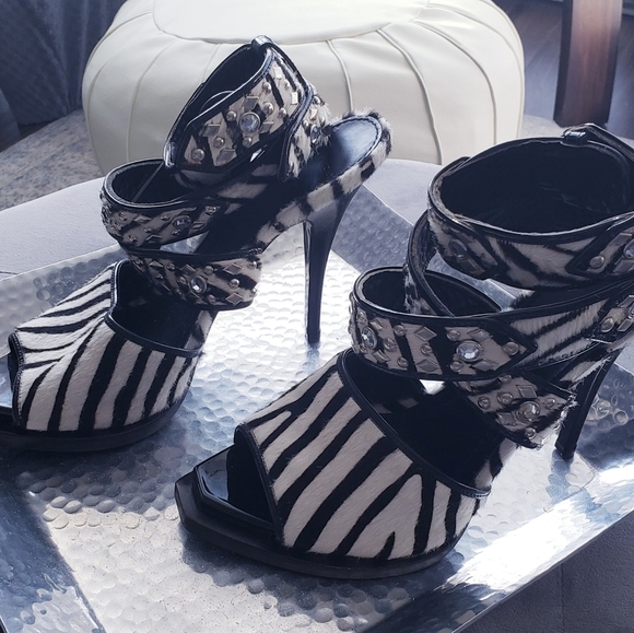 Givenchy Zebra Print Heels - Picture 3 of 10